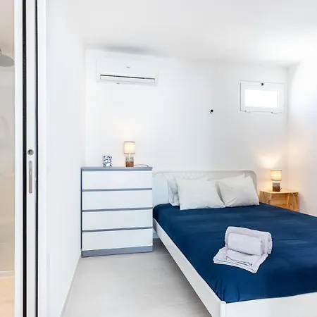 Coolhouses Algarve , 3 Bed Top Floor Flat, Amazing Beach View, Mar C