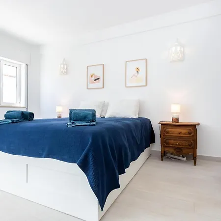 Coolhouses Algarve , 3 Bed Top Floor Flat, Amazing Beach View, Mar C