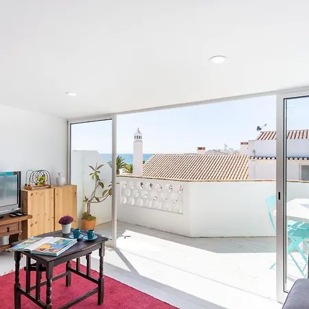 Coolhouses Algarve , 3 Bed Top Floor Flat, Amazing Beach View, Mar C Apartment Praia Da Luz